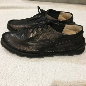 Clarks Women's Black Metallic Gold Shimmer Lace Up Oxford Shoes Size 10